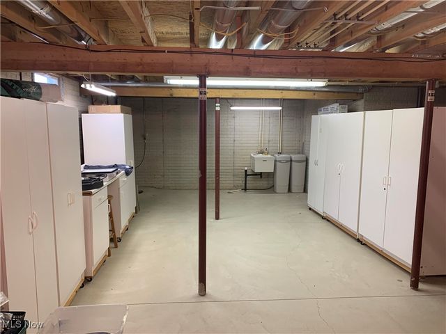 2501 Captens Street NE, Canton, OH 44721