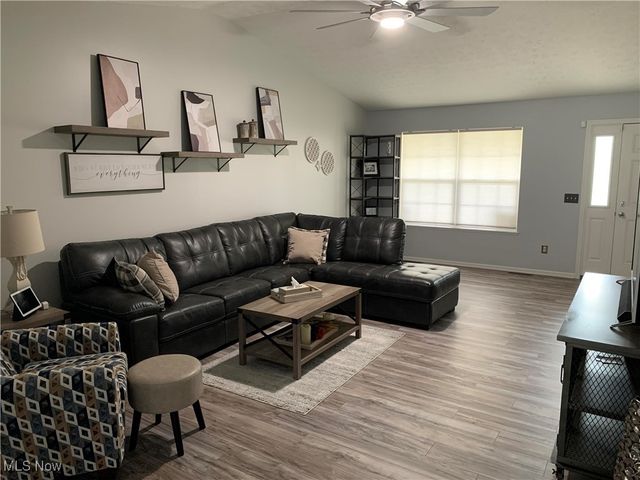 2501 Captens Street NE, Canton, OH 44721