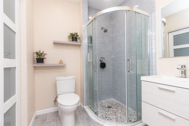 704 NE 14th Place, Fort Lauderdale, FL 33304