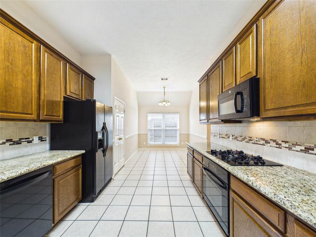 1906 Wynforest Drive, Deer Park, TX 77536