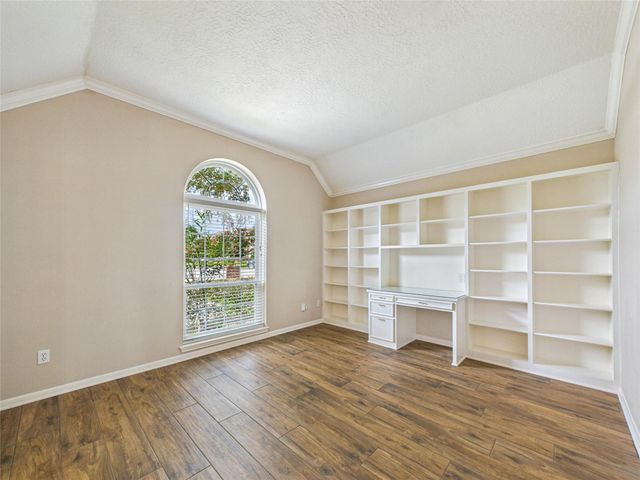 1906 Wynforest Drive, Deer Park, TX 77536
