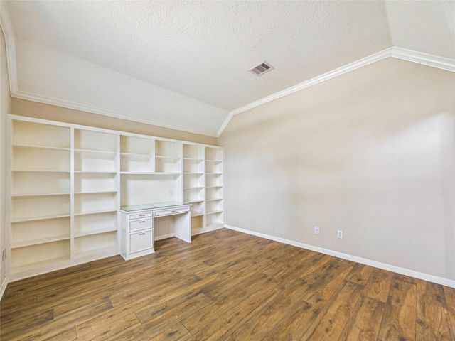 1906 Wynforest Drive, Deer Park, TX 77536