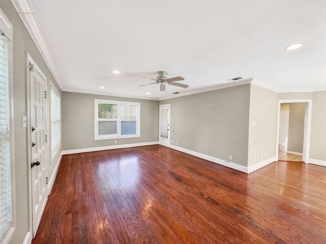 4414 Merrell Road, Dallas, TX 75229