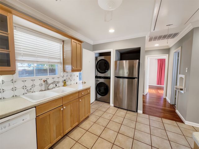 4414 Merrell Road, Dallas, TX 75229