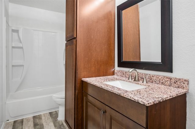 2725 Hidden Springs Drive, Mesquite, TX 75181