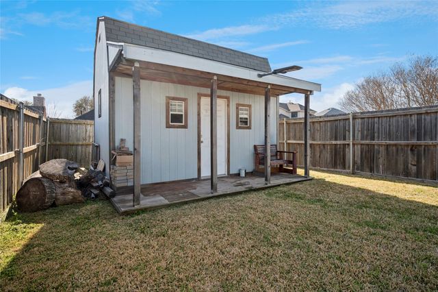 2725 Hidden Springs Drive, Mesquite, TX 75181