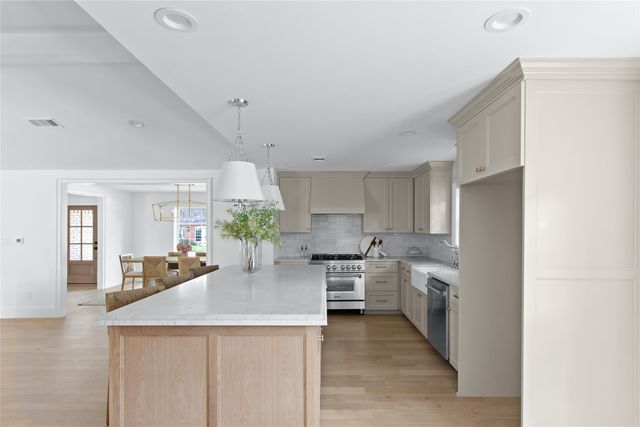 7151 Cosgrove Drive, Dallas, TX 75231