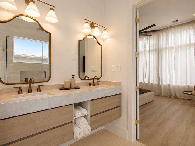 1642 Bonnie Brae Street, Houston, TX 77006