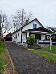 13826 Melzer Avenue, Cleveland, OH 44120