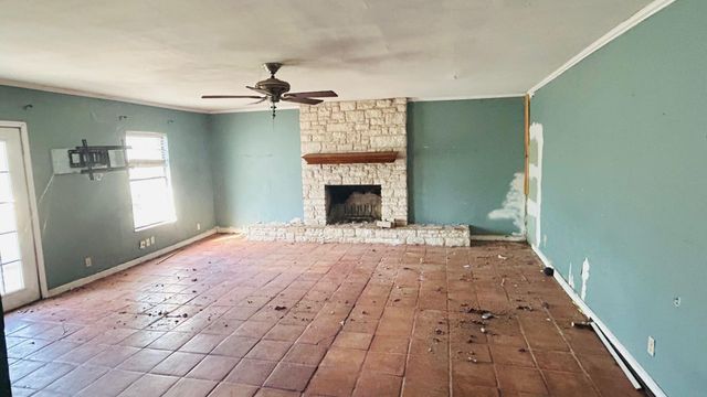 1120 W Goforth RD, Buda, TX 78610