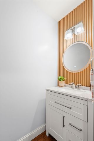 41 Sunset Ave 41, Norwood, MA 02062