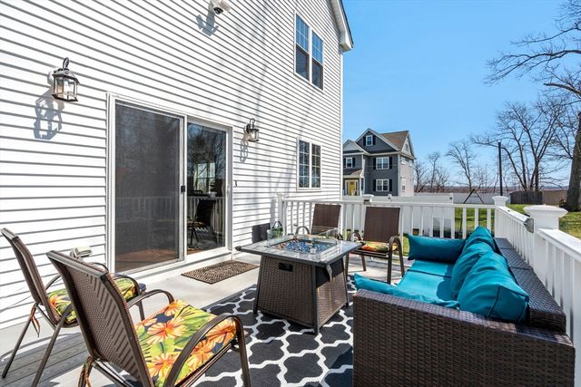 41 Sunset Ave 41, Norwood, MA 02062