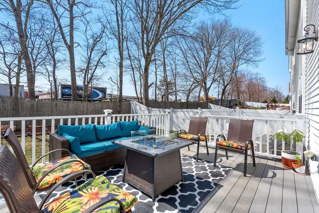 41 Sunset Ave 41, Norwood, MA 02062