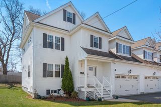 41 Sunset Ave 41, Norwood, MA 02062