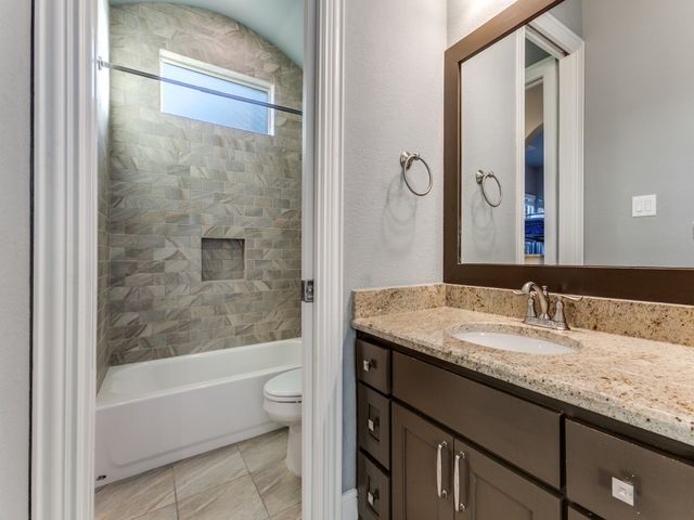 506 Harvest Hill Drive, Murphy, TX 75094