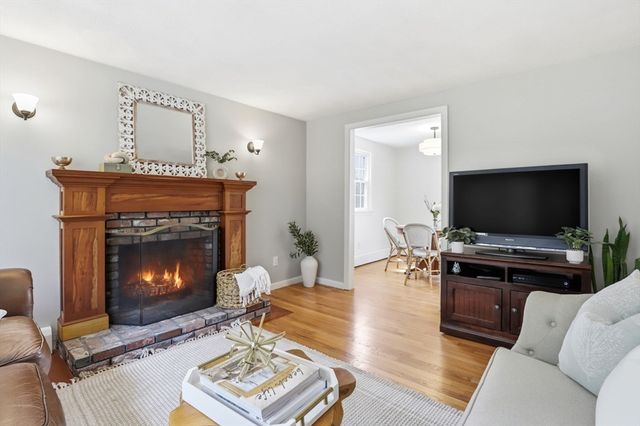 273 Church St, Marshfield, MA 02050