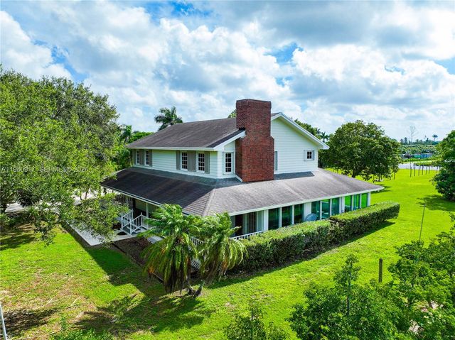 24545 SW 192nd Ave, Homestead, FL 33031