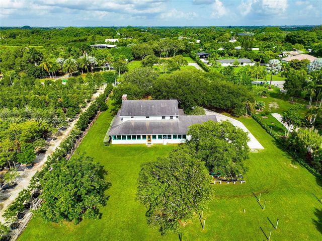 24545 SW 192nd Ave, Homestead, FL 33031