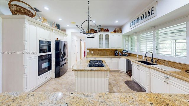 24545 SW 192nd Ave, Homestead, FL 33031