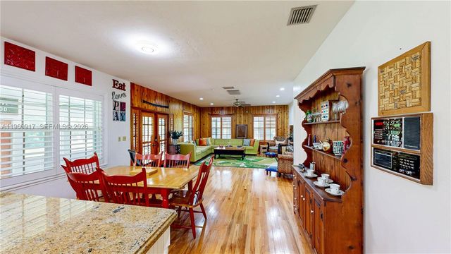 24545 SW 192nd Ave, Homestead, FL 33031