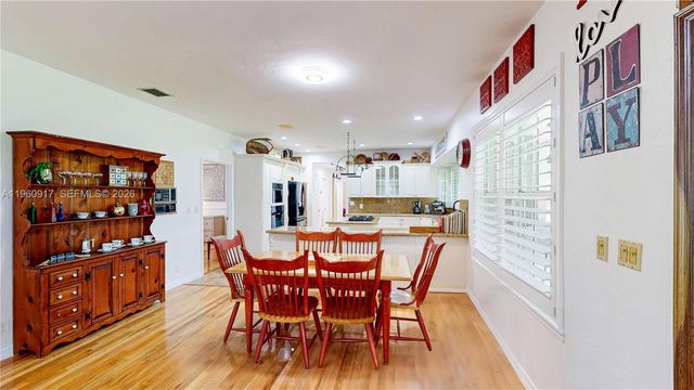 24545 SW 192nd Ave, Homestead, FL 33031