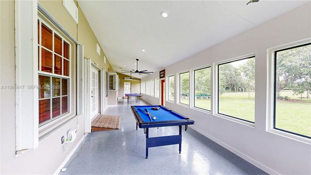 24545 SW 192nd Ave, Homestead, FL 33031