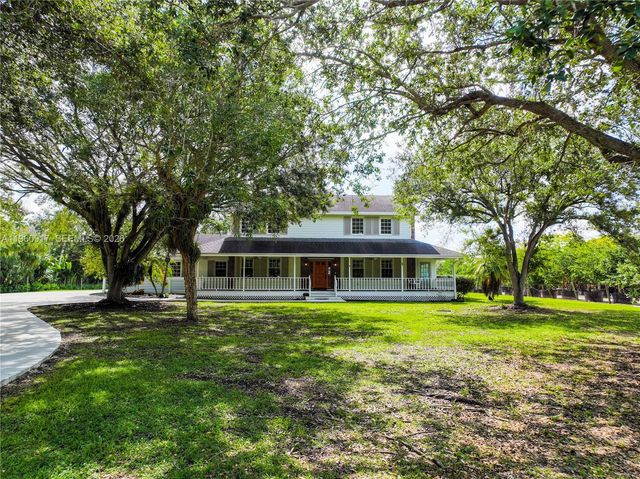 24545 SW 192nd Ave, Homestead, FL 33031