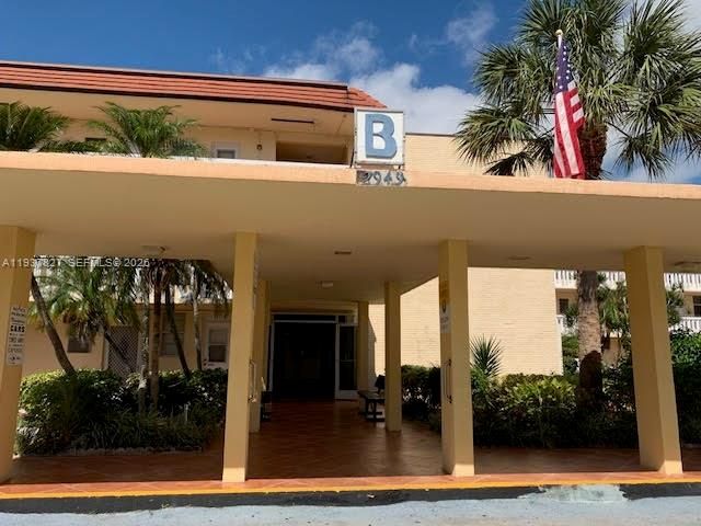 2949 Point East Dr B304, Aventura, FL 33160