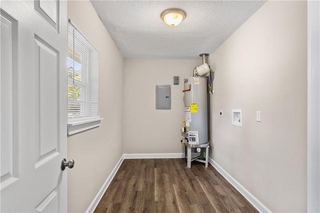 4305 Moffett Road, Mobile, AL 36618