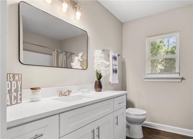 4305 Moffett Road, Mobile, AL 36618