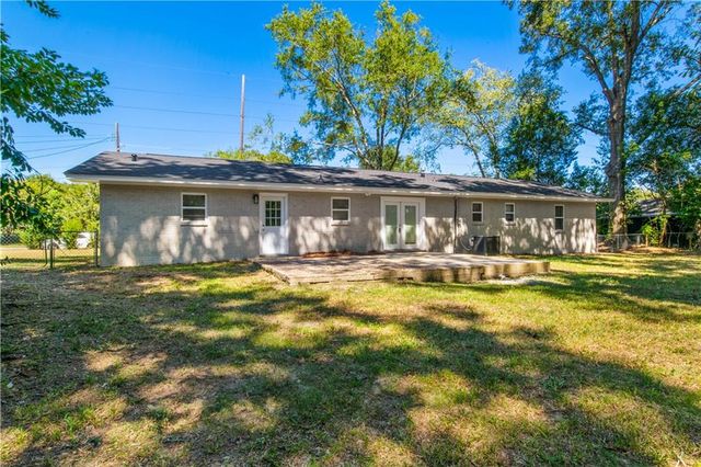 4305 Moffett Road, Mobile, AL 36618
