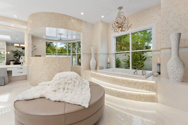 13101 Monet Lane, Palm Beach Gardens, FL 33410