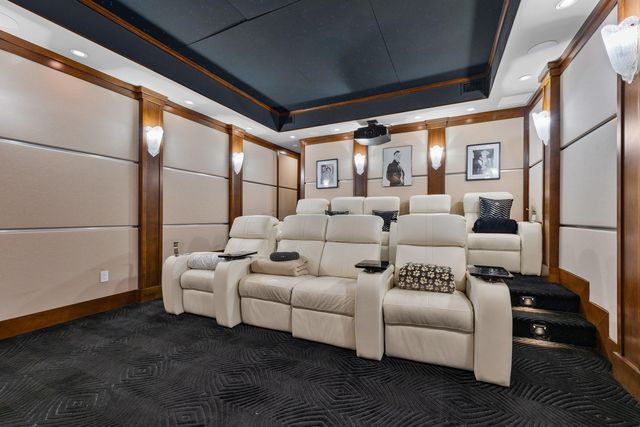 13101 Monet Lane, Palm Beach Gardens, FL 33410