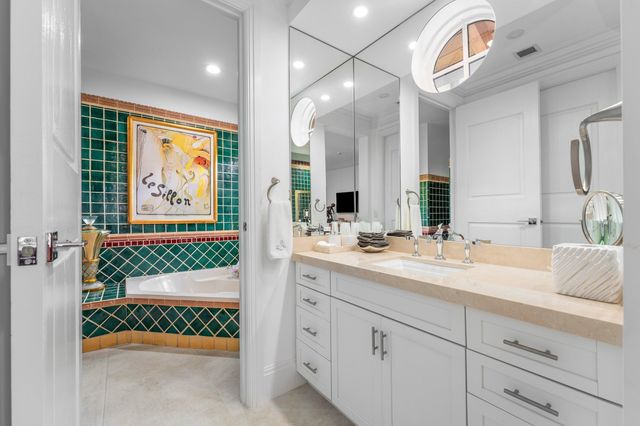 13101 Monet Lane, Palm Beach Gardens, FL 33410