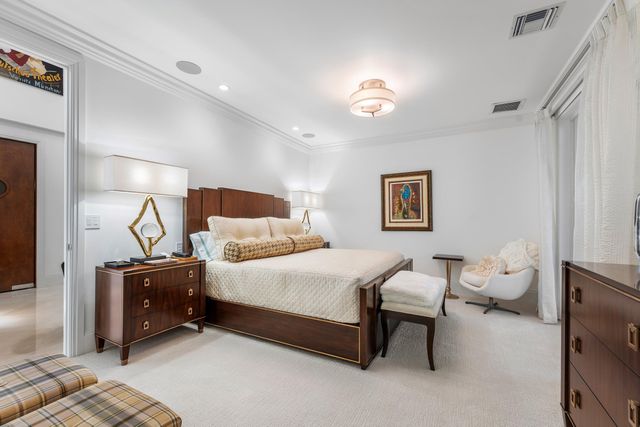 13101 Monet Lane, Palm Beach Gardens, FL 33410