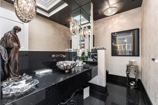 13101 Monet Lane, Palm Beach Gardens, FL 33410