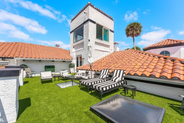 13101 Monet Lane, Palm Beach Gardens, FL 33410