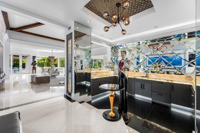 13101 Monet Lane, Palm Beach Gardens, FL 33410