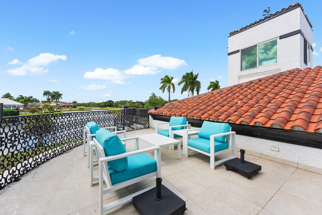 13101 Monet Lane, Palm Beach Gardens, FL 33410