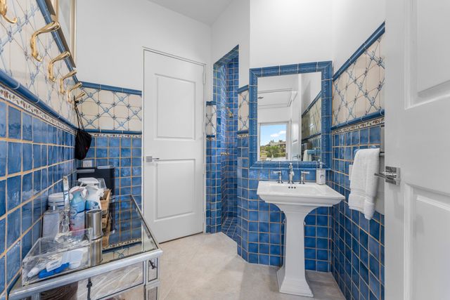 13101 Monet Lane, Palm Beach Gardens, FL 33410