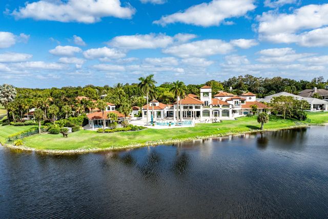 13101 Monet Lane, Palm Beach Gardens, FL 33410