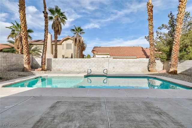 3228 Mariner Bay Street, Las Vegas, NV 89117