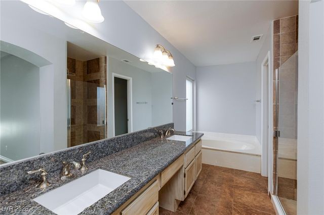 3228 Mariner Bay Street, Las Vegas, NV 89117