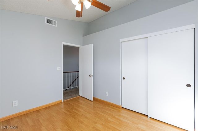 3228 Mariner Bay Street, Las Vegas, NV 89117