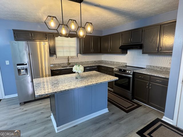 110 Stagecoach Trail, Stockbridge, GA 30281