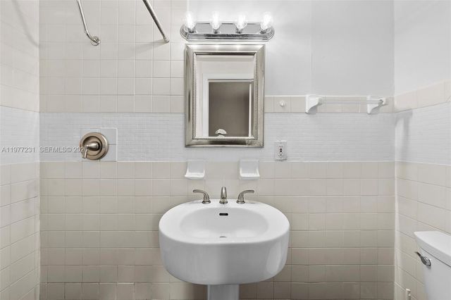 1211 Pennsylvania Ave A1, Miami Beach, FL 33139