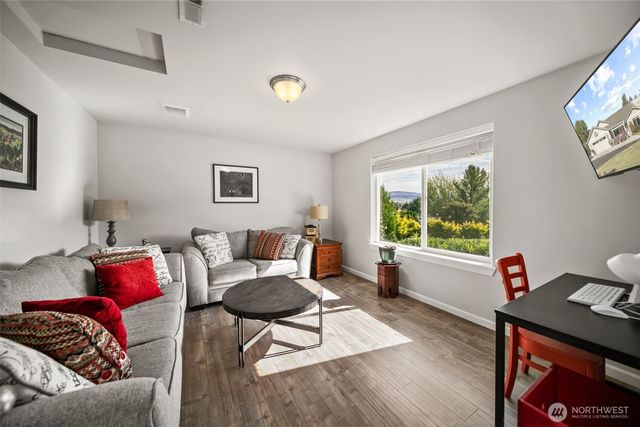 2973 Jamaica Street, Malaga, WA 98828