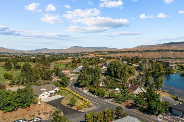 2973 Jamaica Street, Malaga, WA 98828