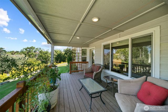 2973 Jamaica Street, Malaga, WA 98828