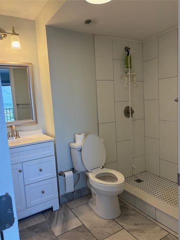 51 ISLAND WAY 801, Clearwater, FL 33767